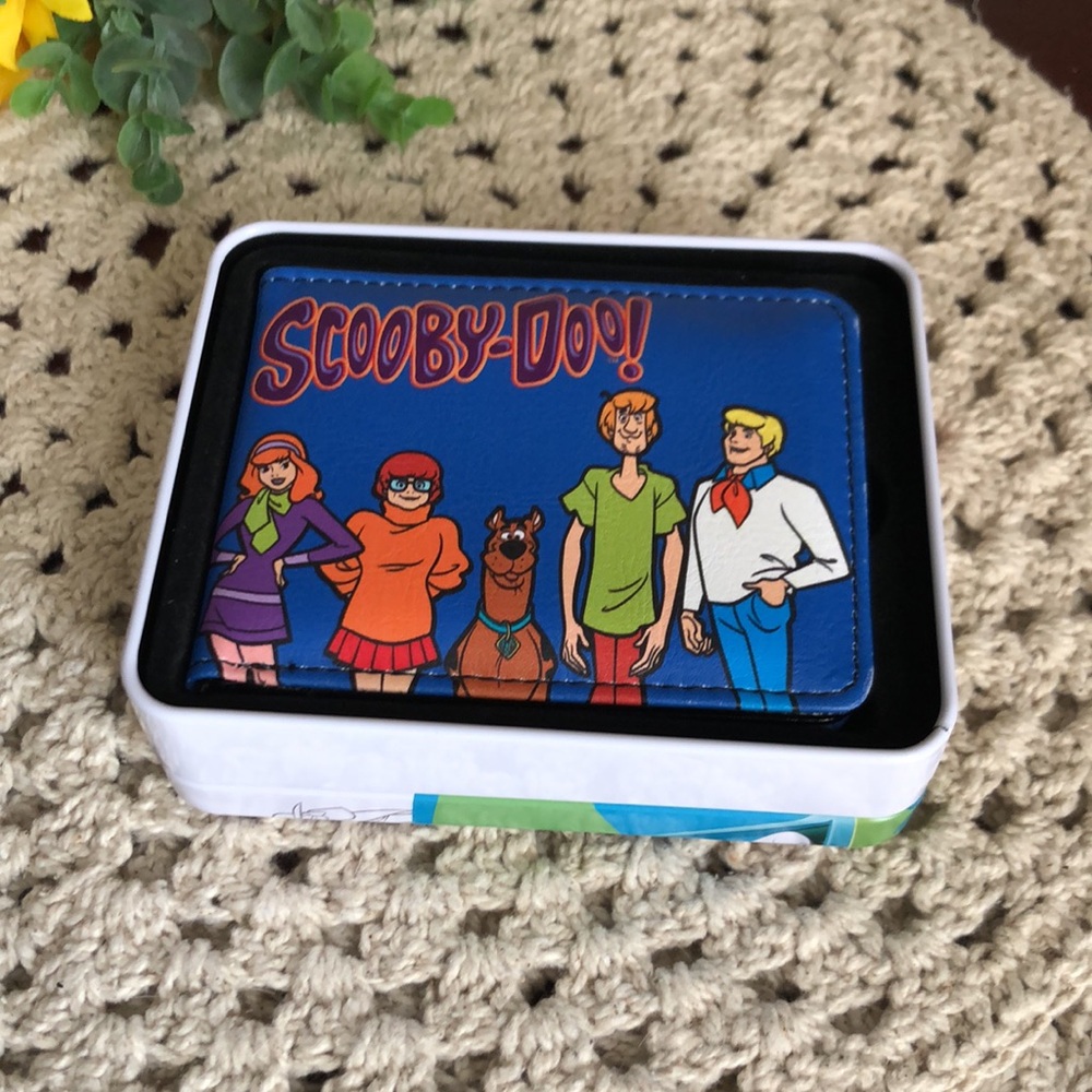 Buckle Down Scooby-Doo Cartoon Bi-fold Wallet - Picture 11 of 11